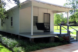 Picture of Elvis Prestley's Boyhood Home in Tupelo, Mississippi. Find more digital photography tips, dslr camera lessons and artistic photo galleries at www.FreePhotoCourse.com.  © 2011, all rights reserved. 