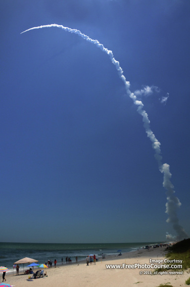Rocket Launch Photography Tips; Picture of an Atlas V Rocket on NASA's Juno Mission to Jupiter. From an article on Space Launch Photography Tips at FreePhotoCourse.com.  Photo Credit: Stephen Kristof,© 2011, all rights reserved.